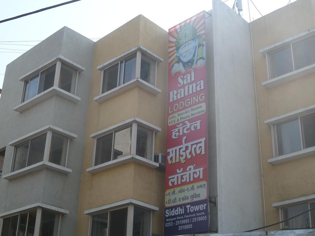 Hotel Sai Ratna Nashik Buitenkant foto